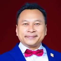 Dr. Om Sengbora
